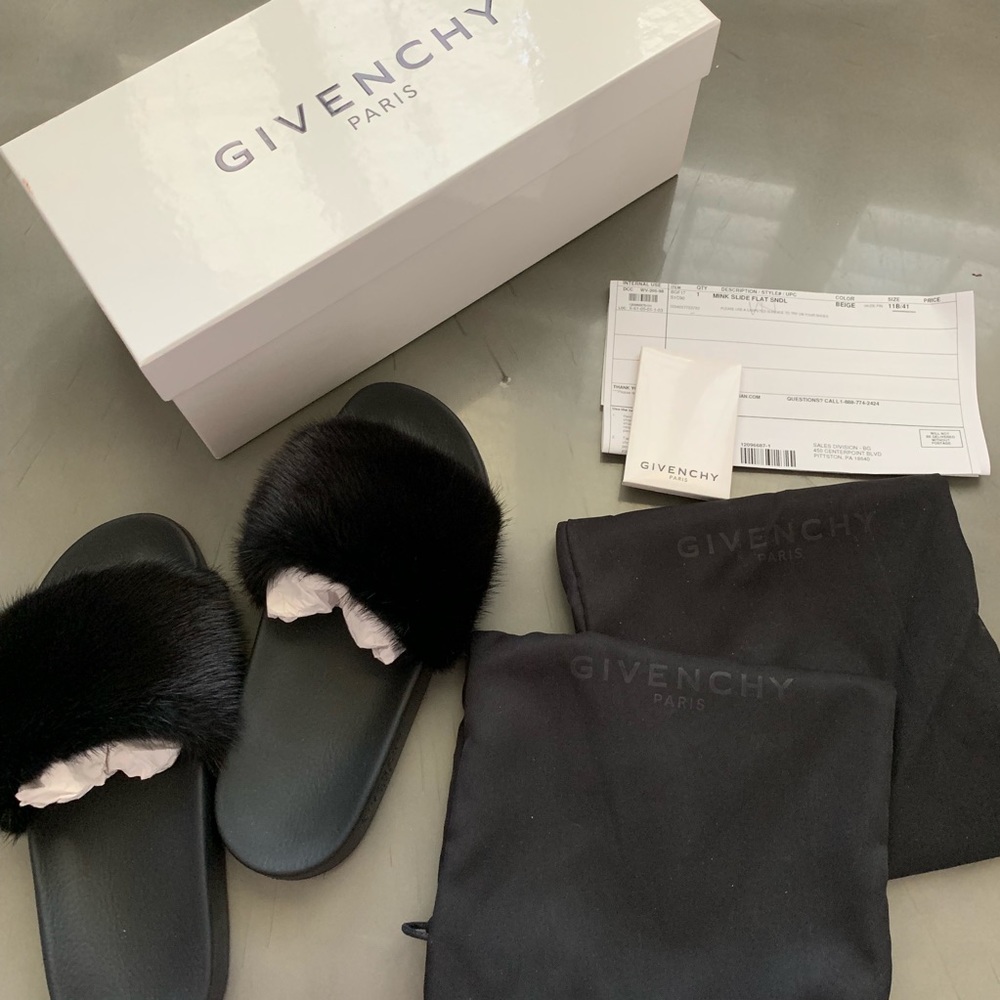 GIVENCHY Black Fur Strap Slide Sandals